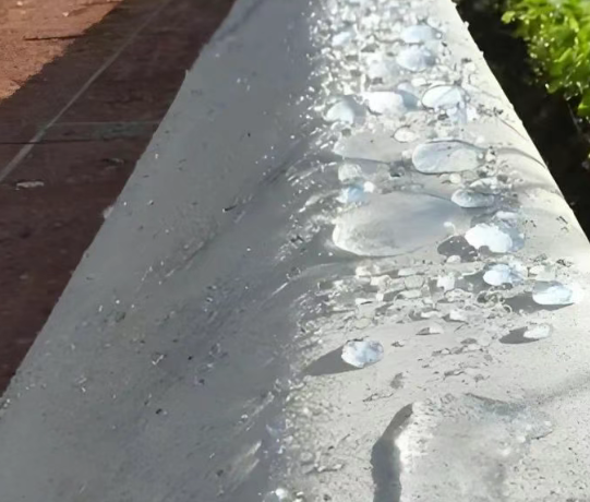 黄浦硅烷浸渍涂料在混凝土保护中的应用