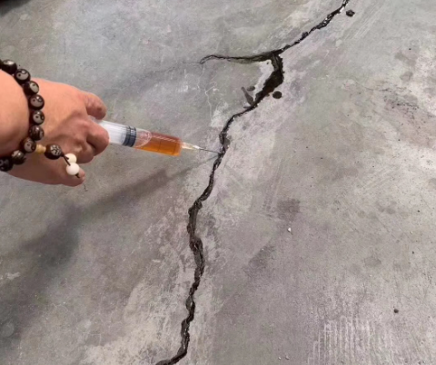黄浦混凝土裂缝修补技术详解​